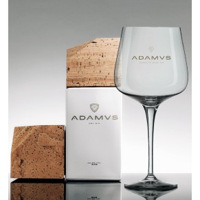 Gin Adamus Com 2 Copos 0,70L                                                                                                    